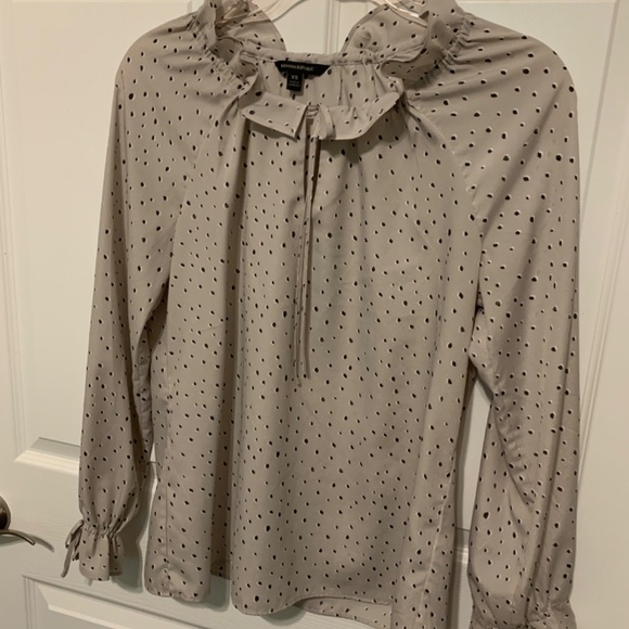 Dressy blouse - Picture 2 of 2